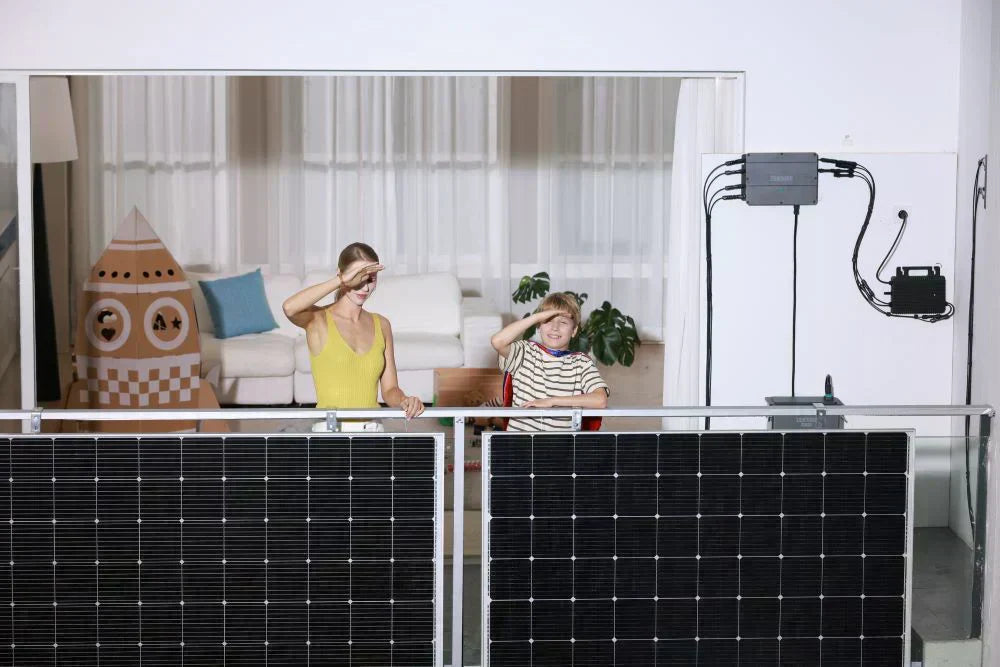 Plug-in solar panel: the simple and cost-effective solution